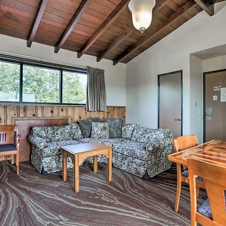 Burkesville Apt With Deck, Views And Pool Access! Ngoại thất bức ảnh